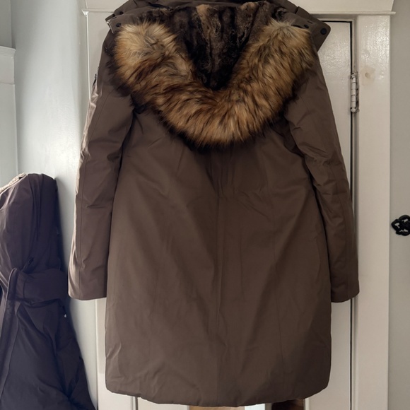 Winter Parka - Toboggan Canada - Picture 5 of 14